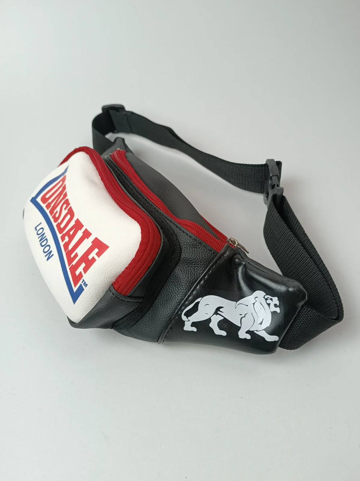 Canguro estampado lonsdale  3
