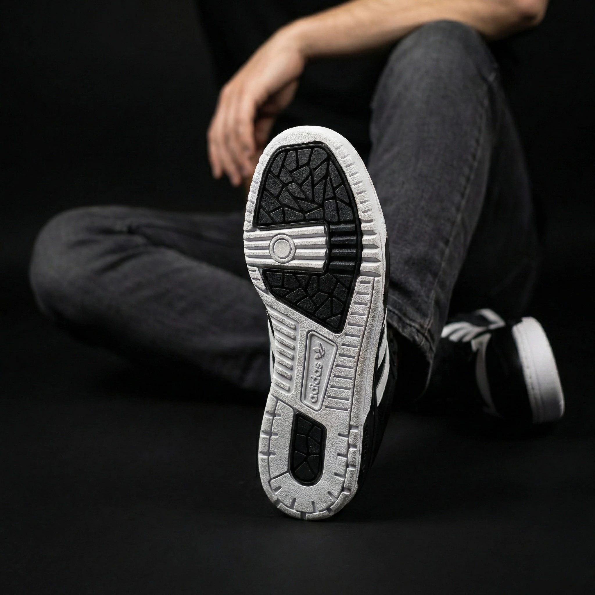 SNEAKER ADIDAS RIVALRY LOW DE HOMBRE 5