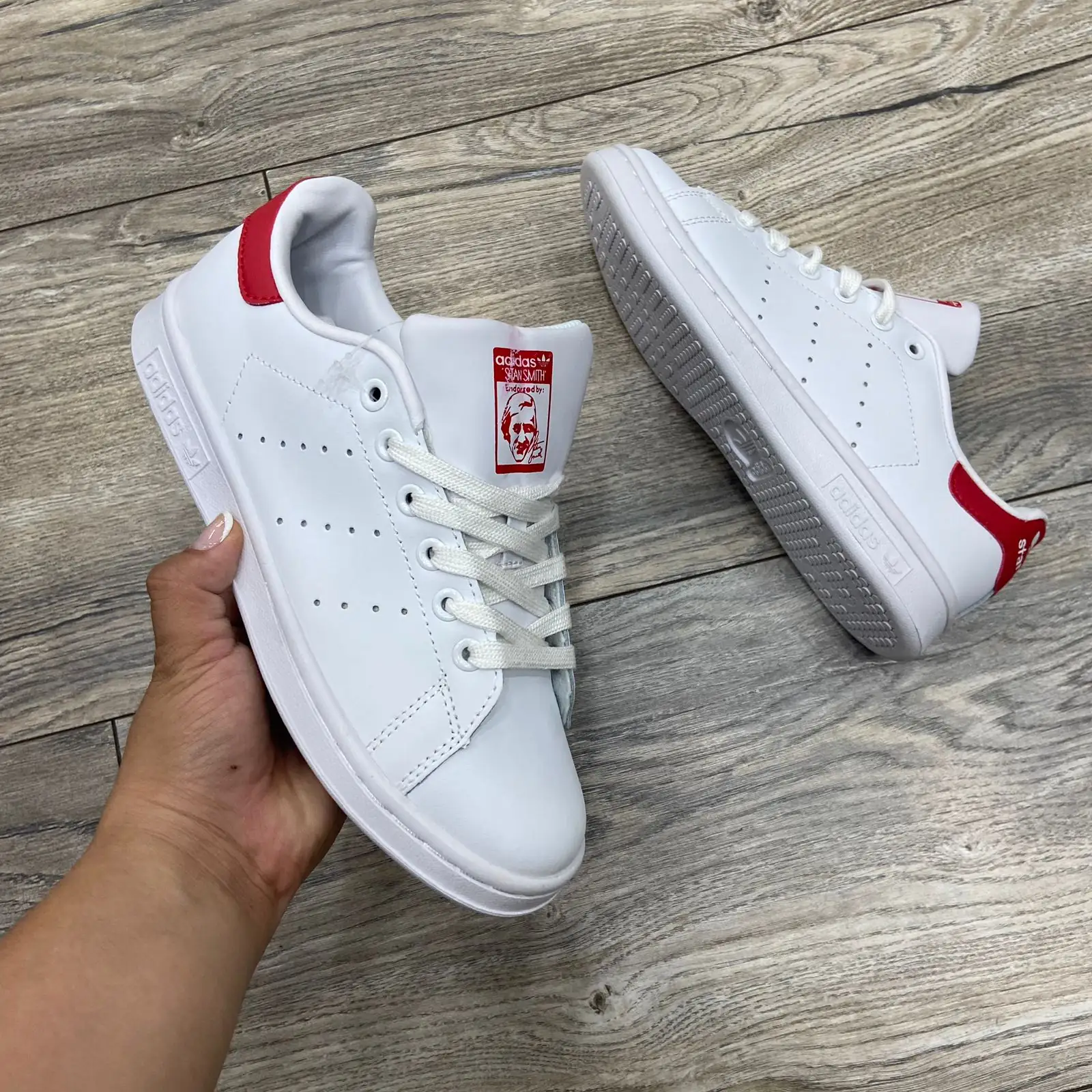 ADIDAS stant smith  4