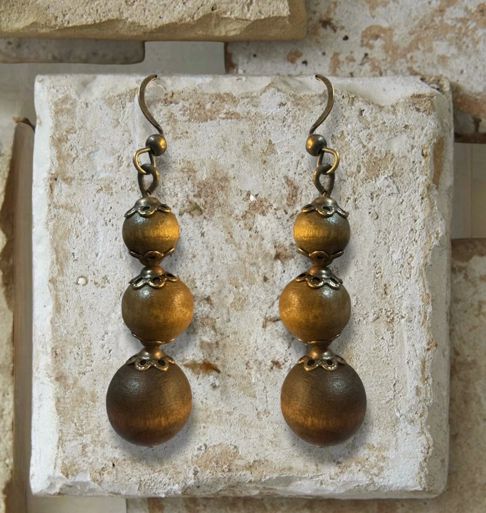 Pendientes con diseño de borla
