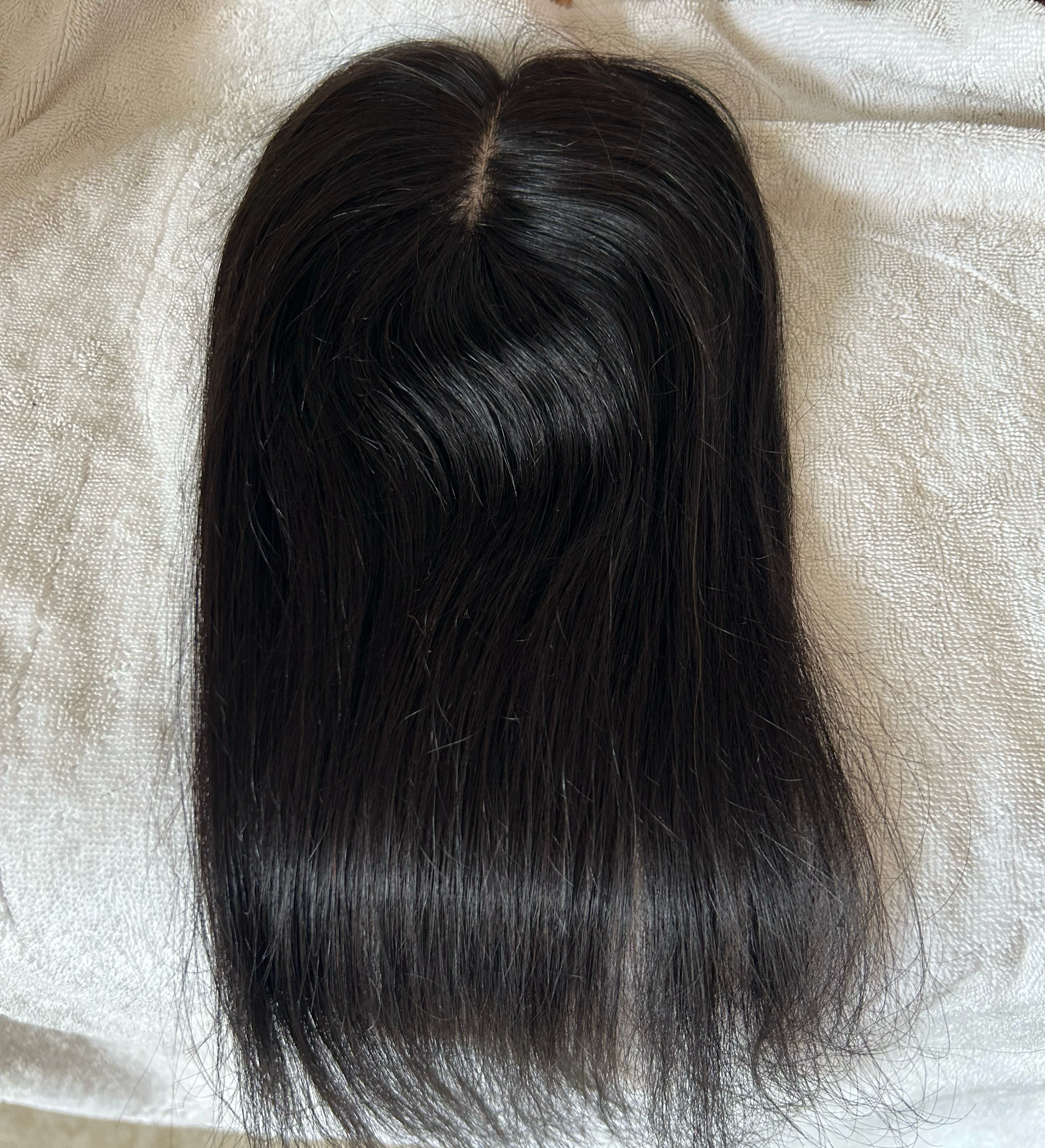 Toppers de cabello humano para mujer, color natural  100 % cabello Remy real, sin flequillo, densidad mejorada, 150 % de densidad, 3.5 x 8.7 in, base de encaje con clip en la parte superior  2