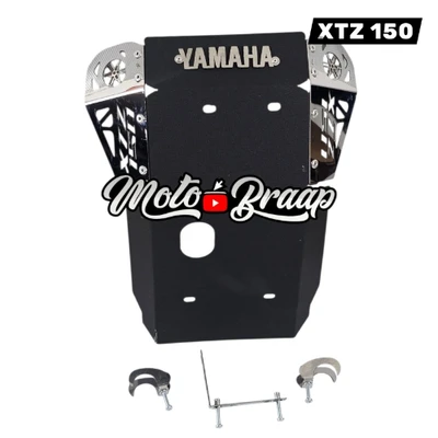 AC XTZ 150 PECHERA PROTECTOR MOTOR XTZ 150 3D NEGRO CON ALETAS Y LOGO CROMO URUS PR1283-10