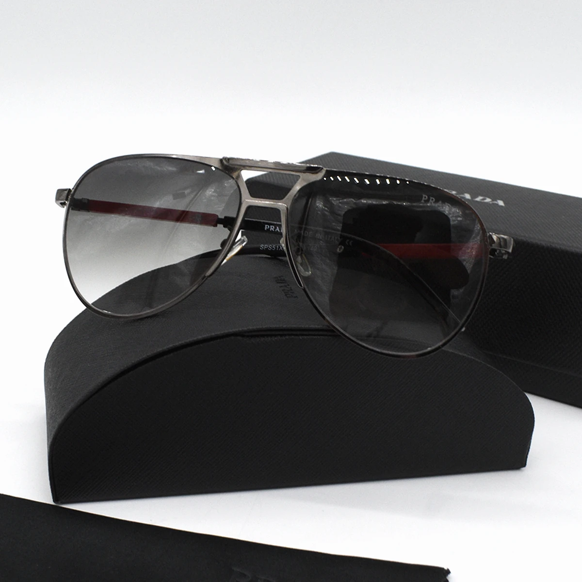 Lentes de Sol Prada 2