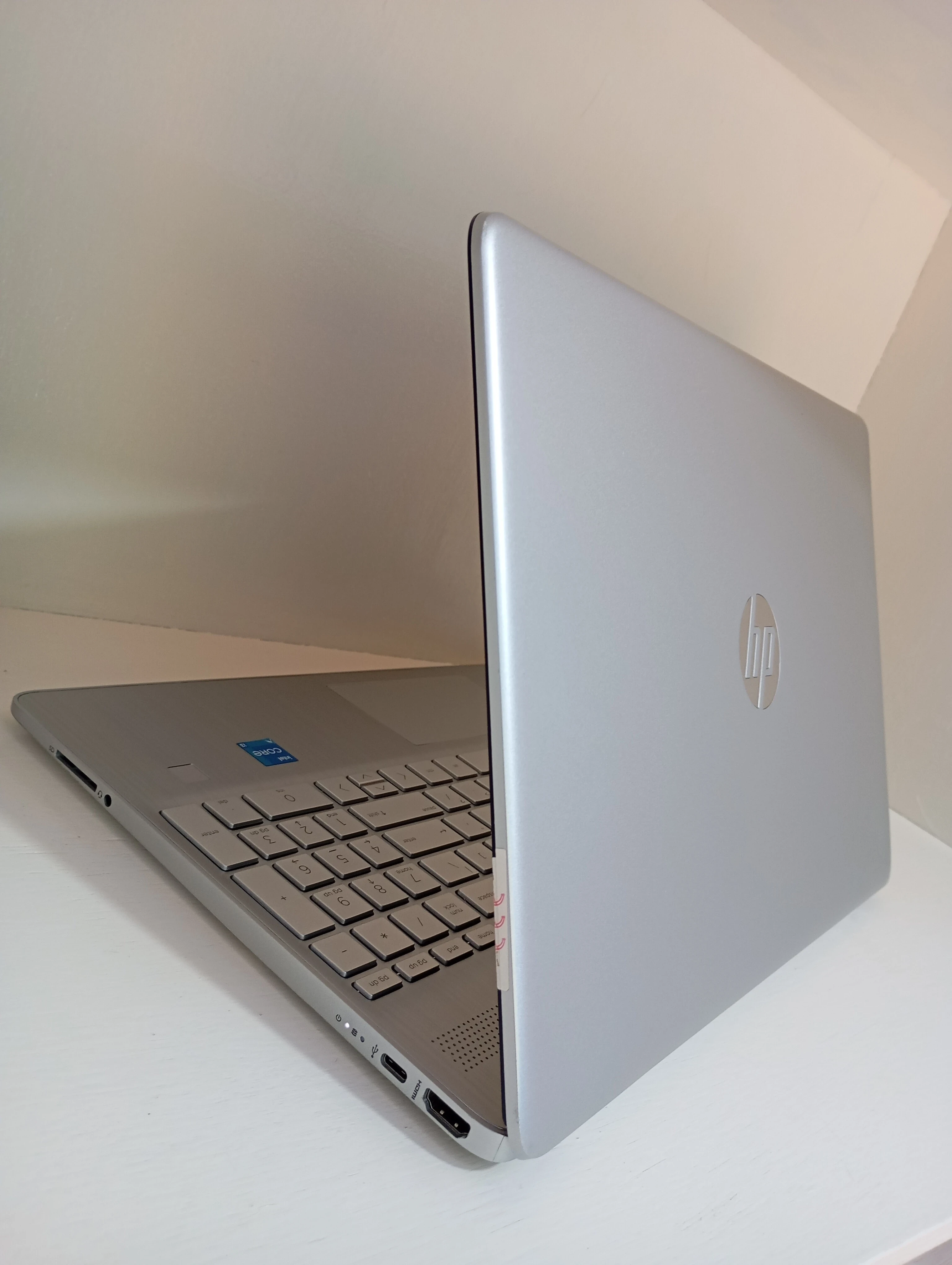 HP Core i3 Gen 12 ✨ 8