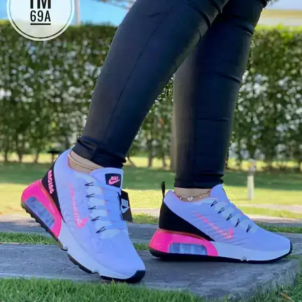 Nika  4