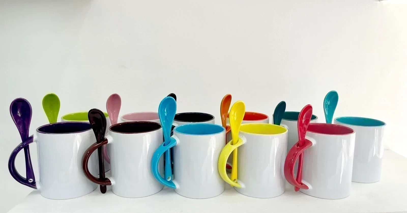 Mug Fondo Color Cuchara 11 Onz