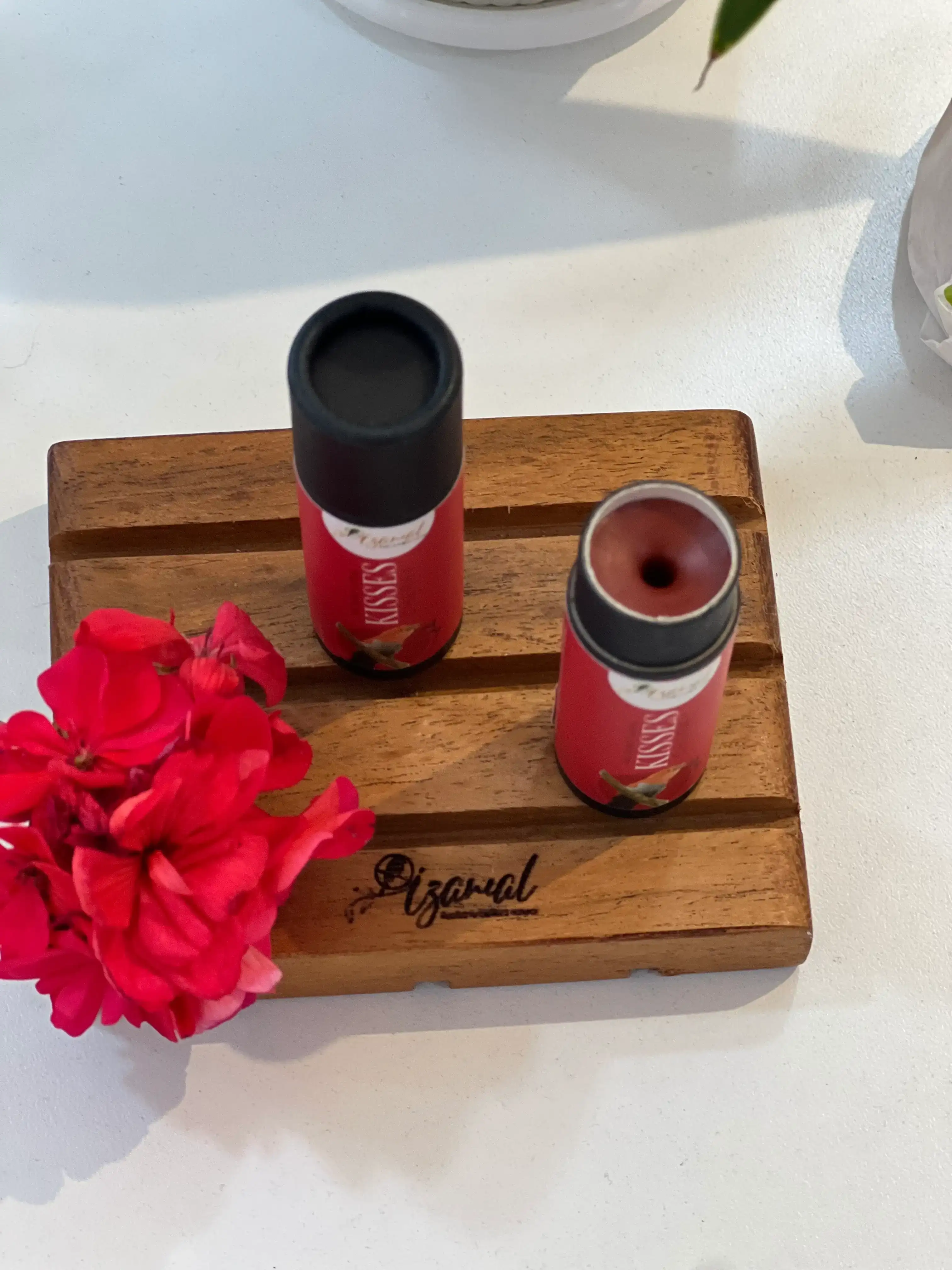 Balsamo cherry para labios y mejillas  (color rojo)