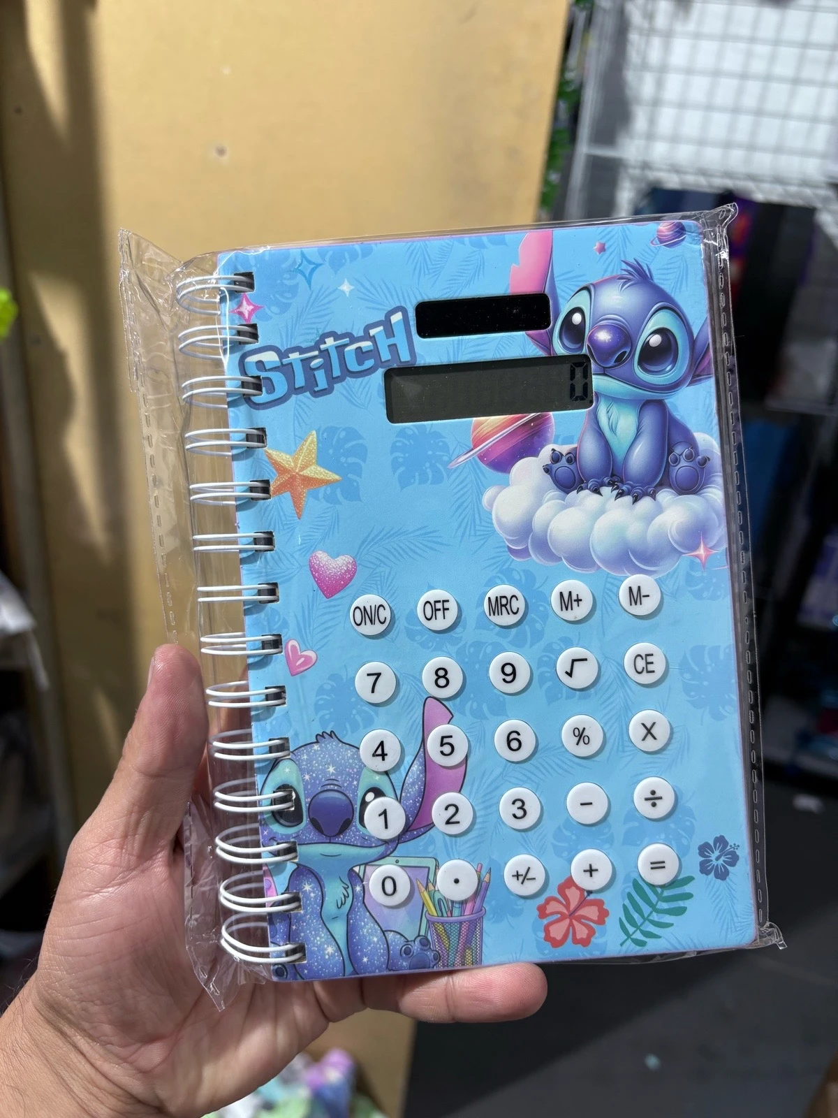 Libreta de personaje con calculadora solar  5