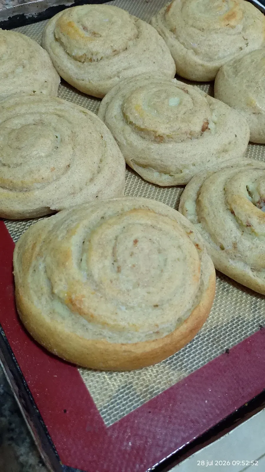 pancitos roll x 4 integrales con crema pastelera