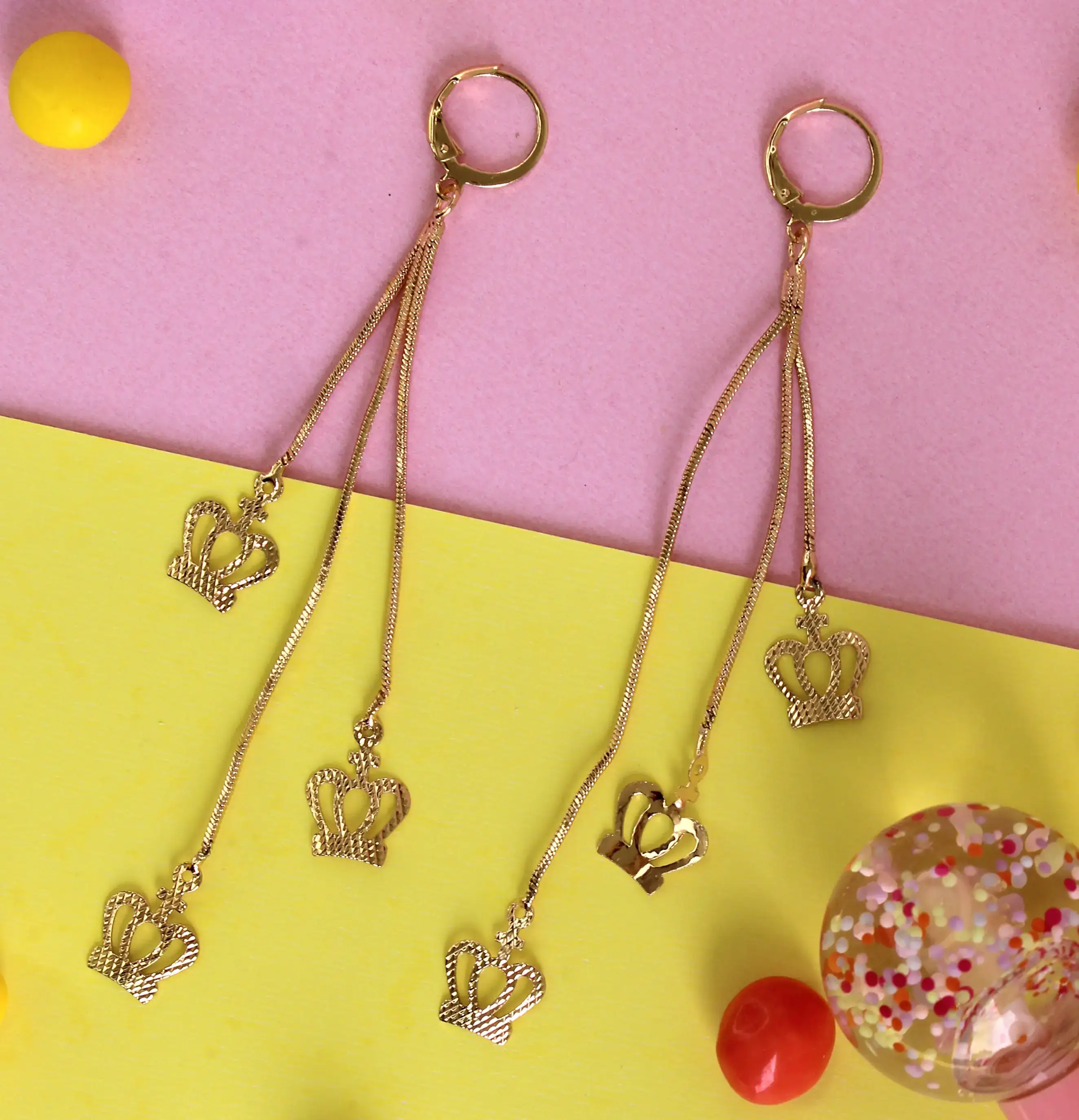 Aretes Corona