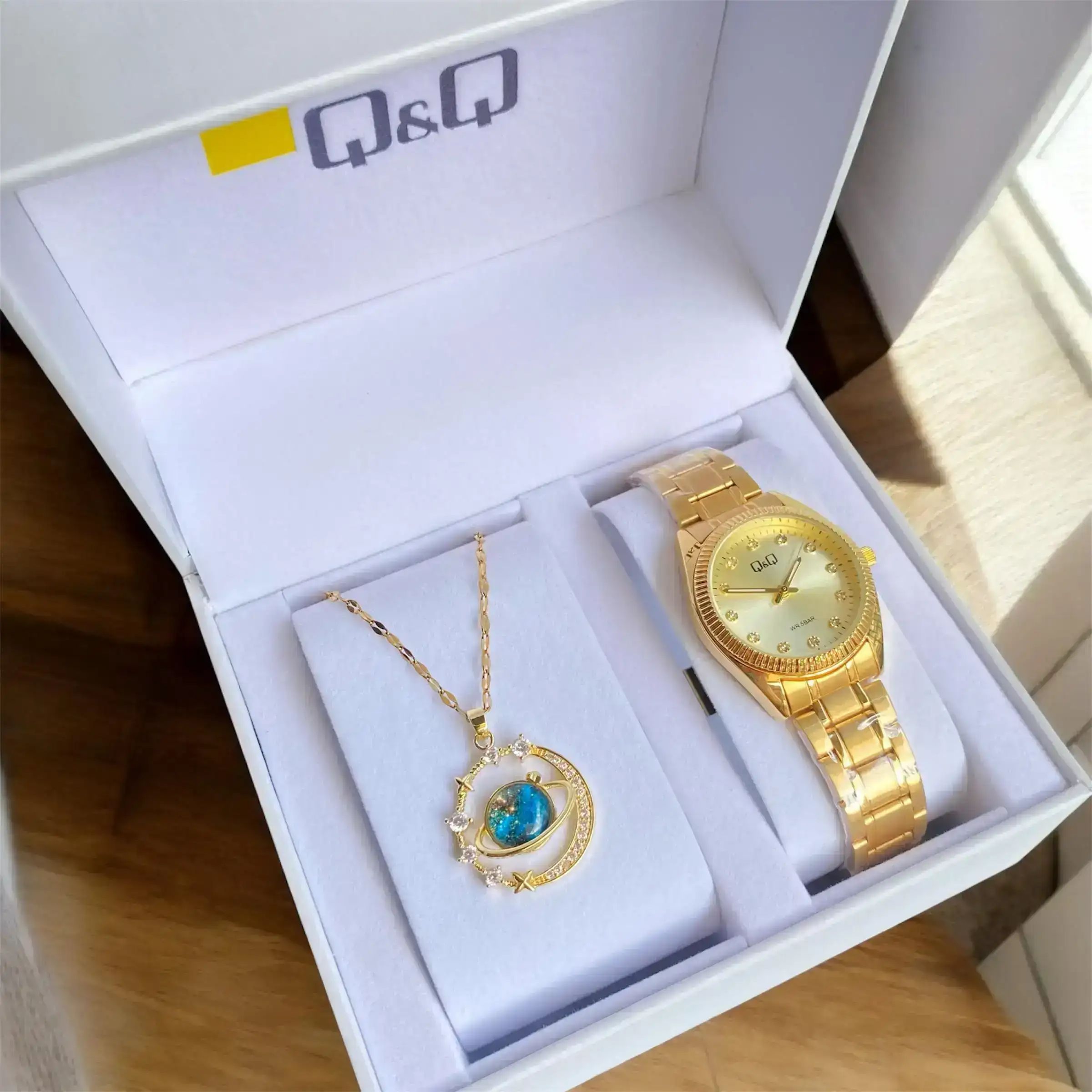 Combo Reloj Q&Q Acero Original + Collar + Estuche De Lujo