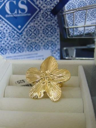 ANILLO ACERO DOR FLOR PLANA TALLADA PISTILOS 2