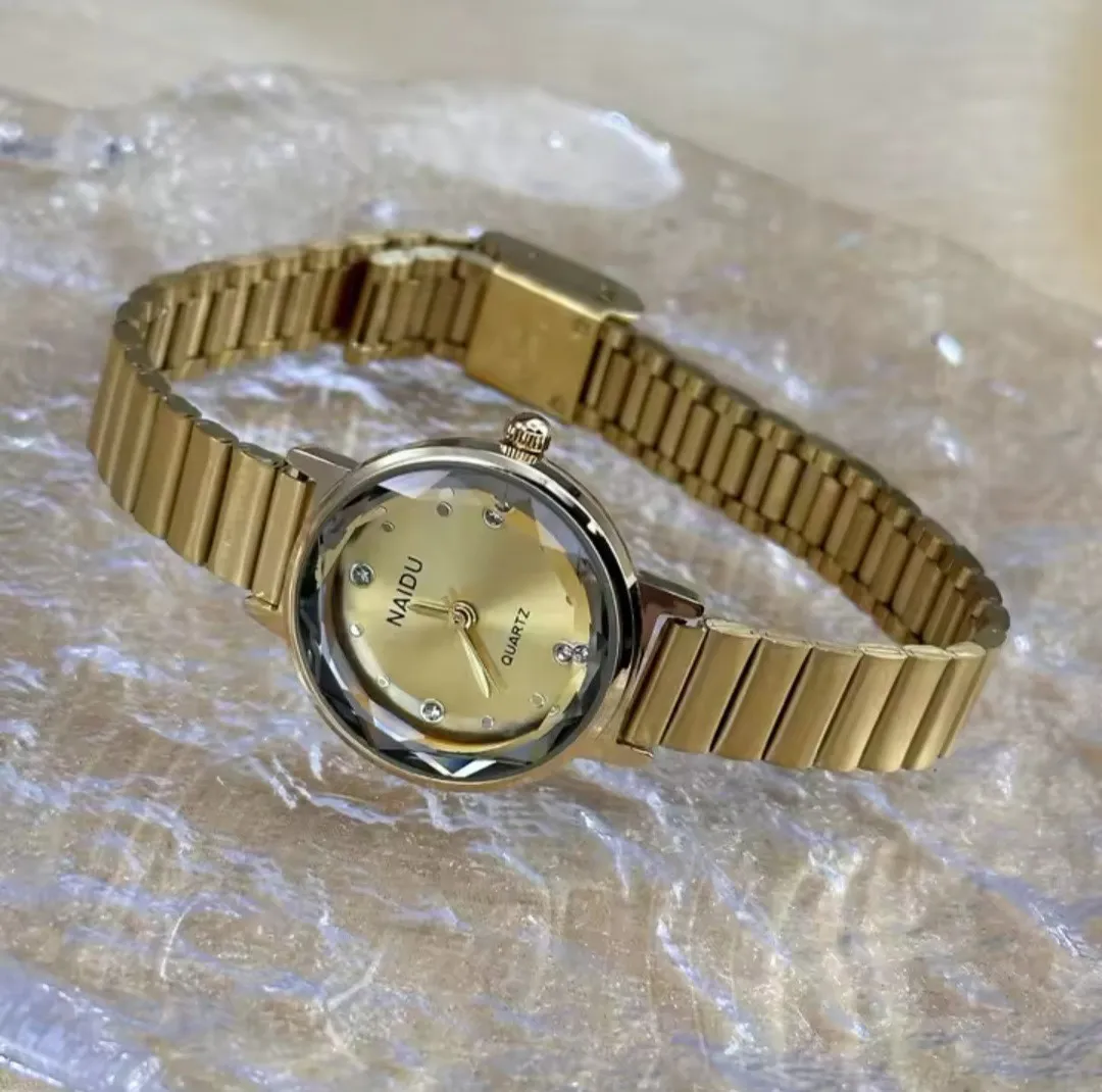 Reloj Naidu Original Acero Análogo Redondo Dorado Fondo Dorado 4
