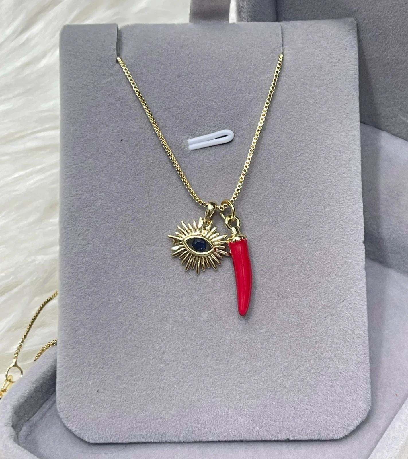 Cadena Amuleto de doble proteccion  2