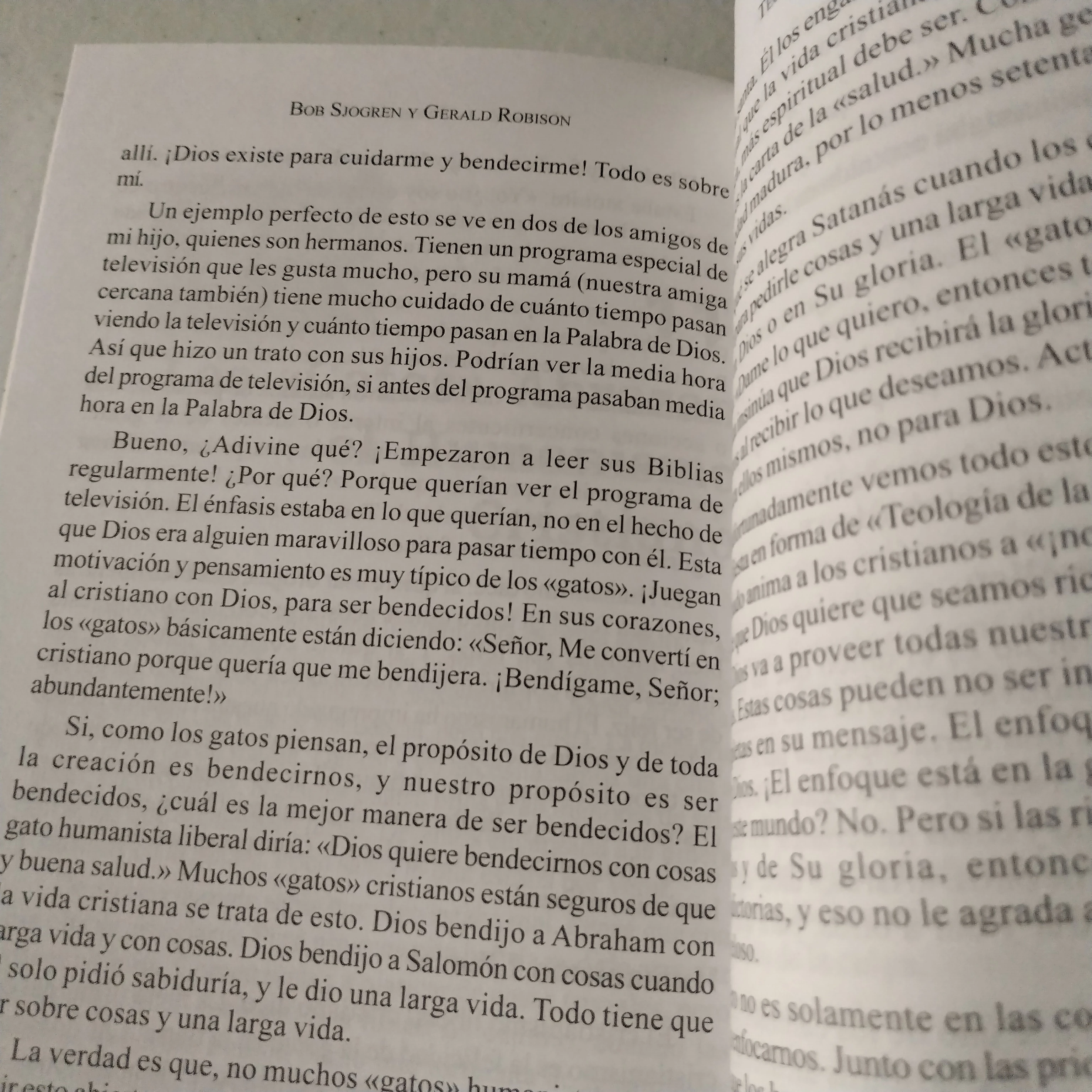 Teologia de perros y gatos, Sjogren y Robinson, usado  3