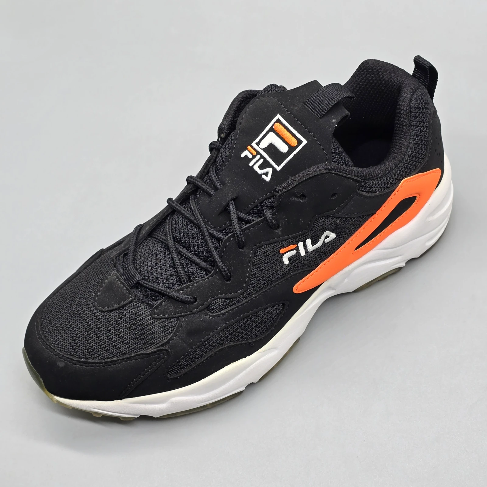 FILA RAY TRACER 3