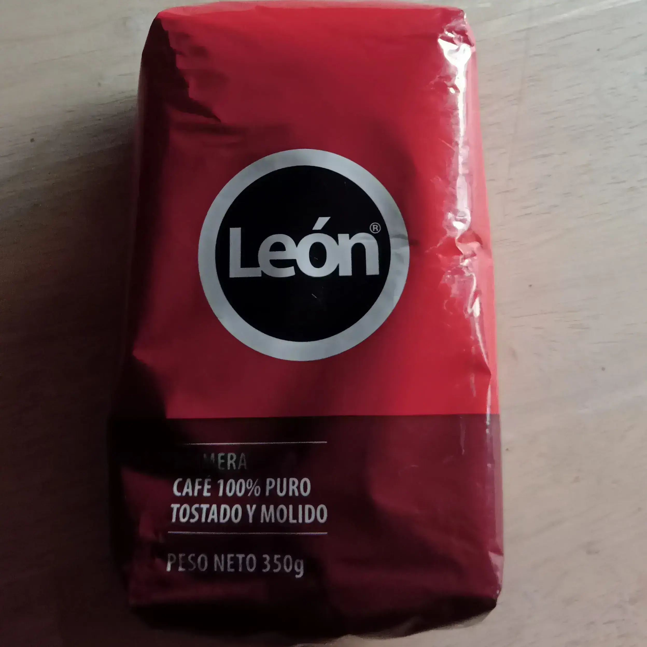 Café León 100% puro tostado y molido 350 g