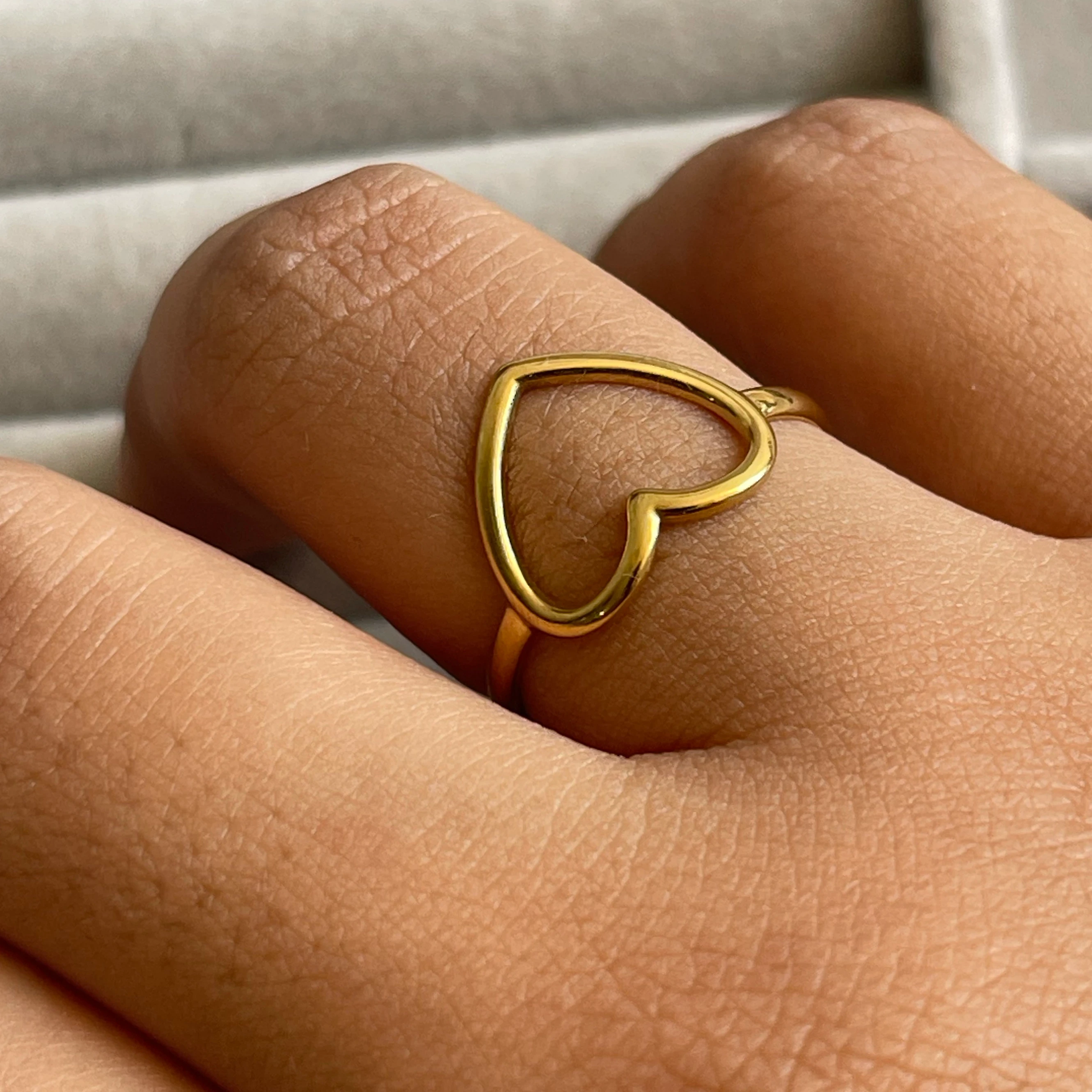 ANILLO CORAZON CORTO