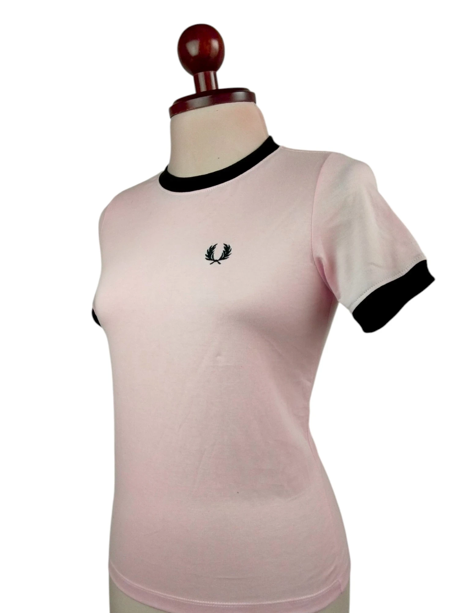 Camiseta rosa con negro 