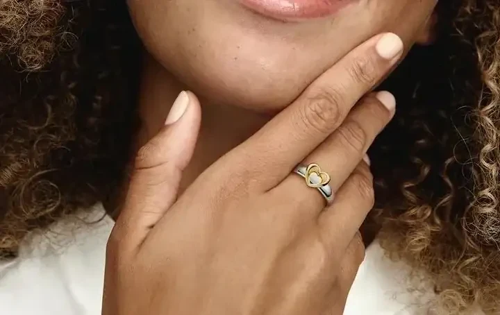 Anillo Corazón Radiante Dos Tonos 4