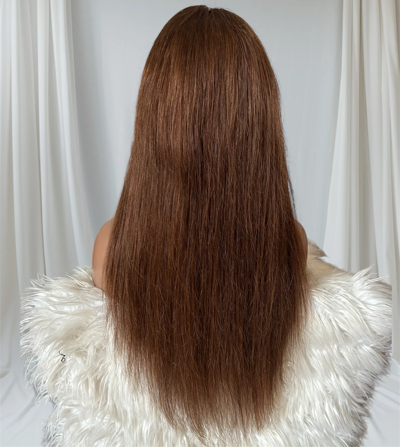 Peluca lisa de 24 pulgadas cabello humano, chocolate medio, frontla lace 13x4, densidad  media  4