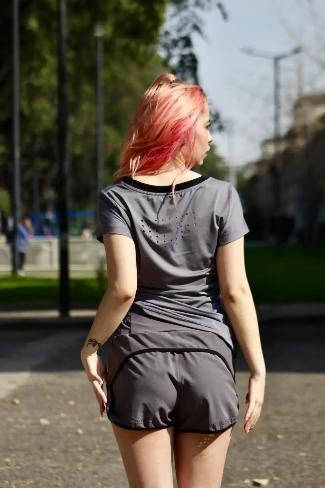 REMERAS MUJER CON QUETROLADO 