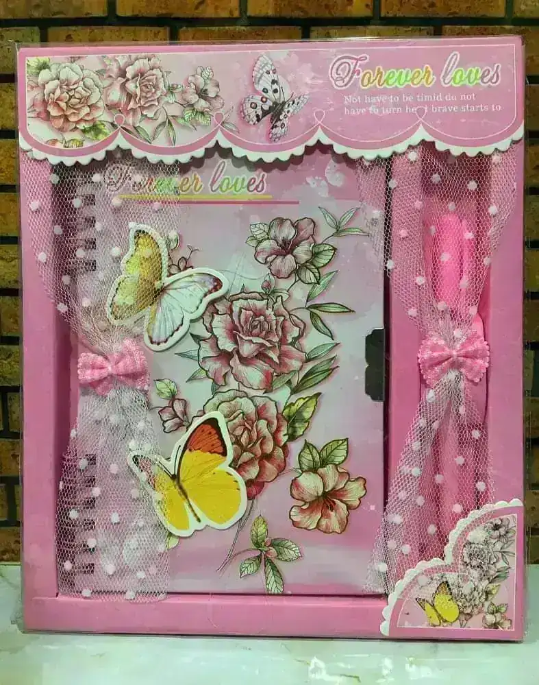 Diario intimo rosa claro