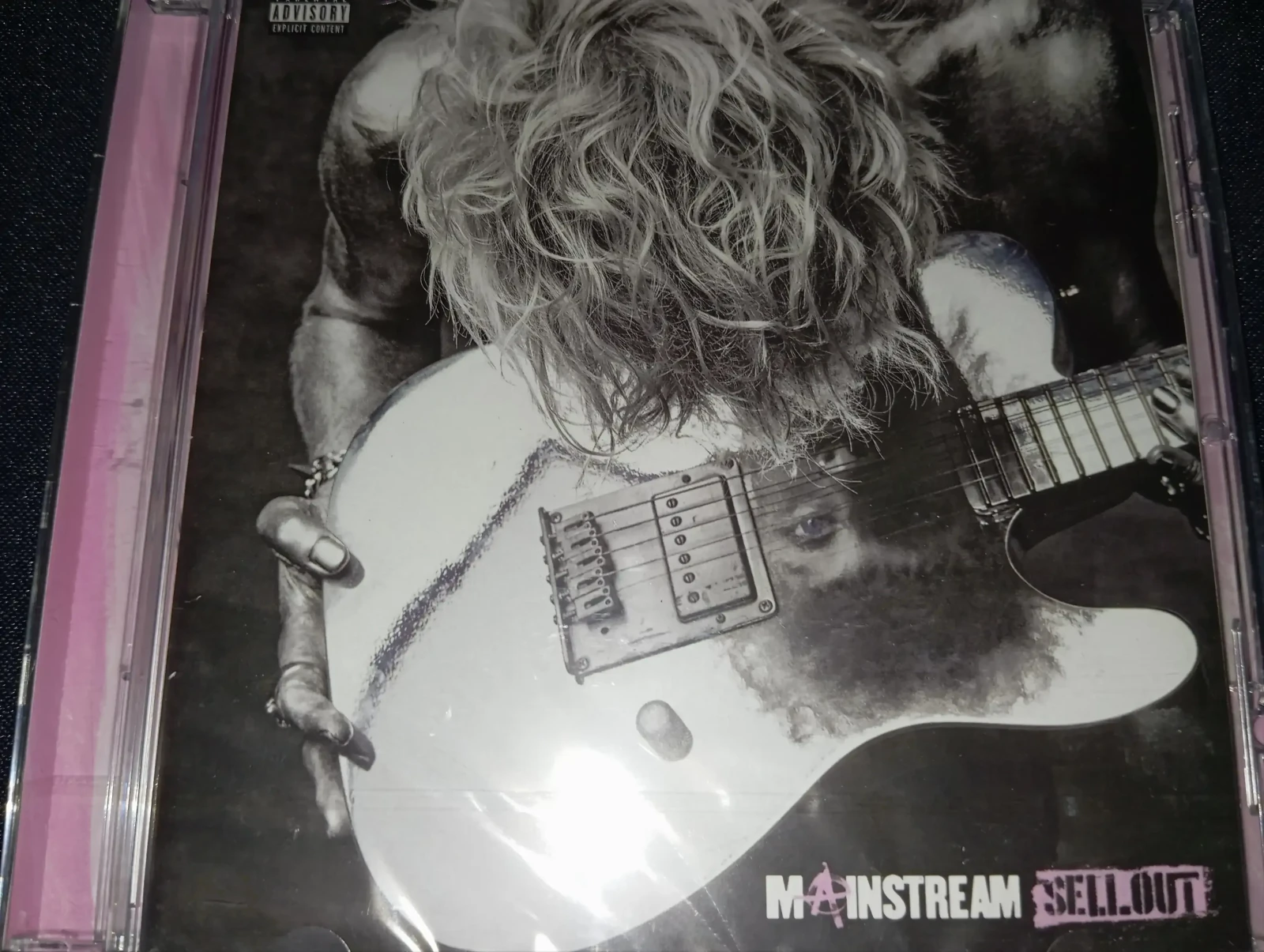 Machine Gun Kelly - Mainstream Sellout (EXCLUSIVE)(EU.)