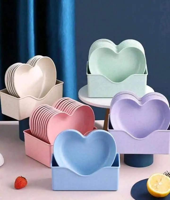 Set de platos en forma de corazón  3