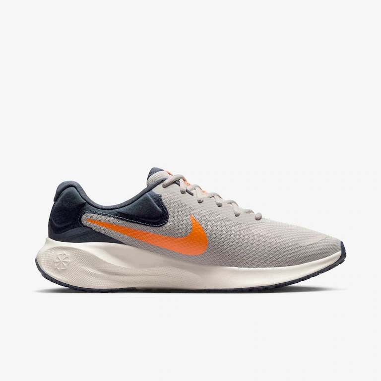 NIKE REVOLUTION 7 