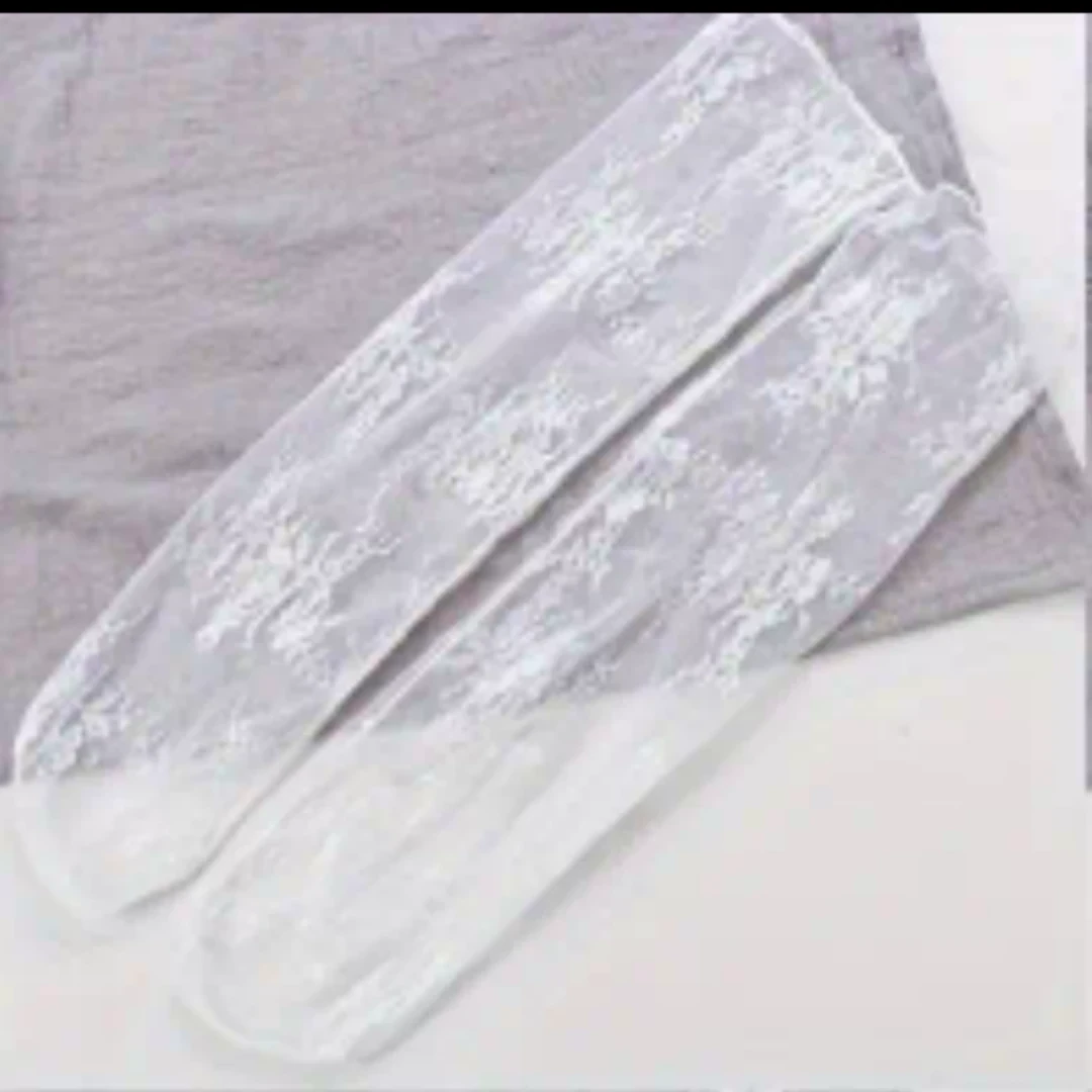 MEDIAS BLANCAS LARGAS  2