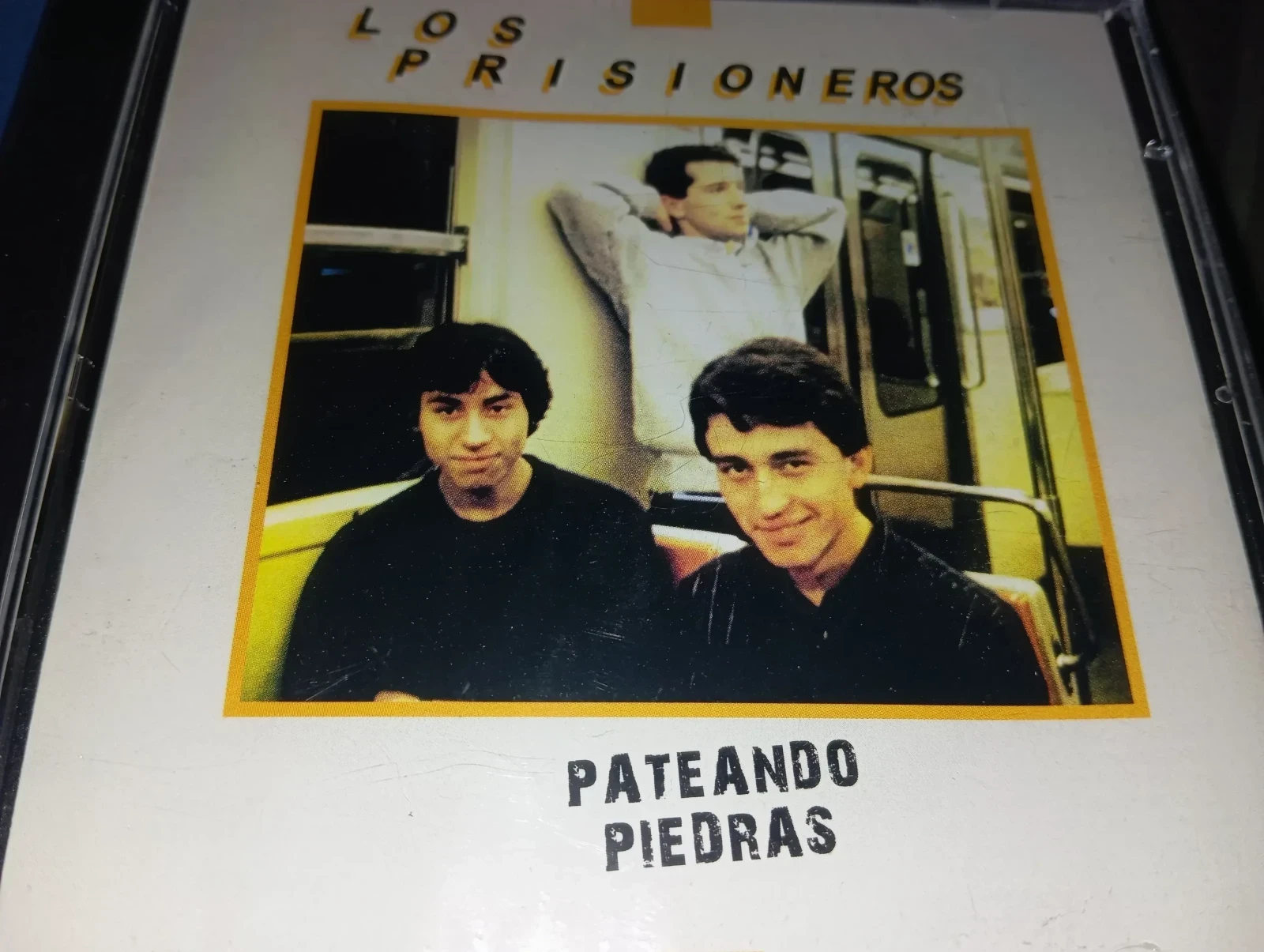 Los Prisioneros - Pateando Piedras (CHILE)