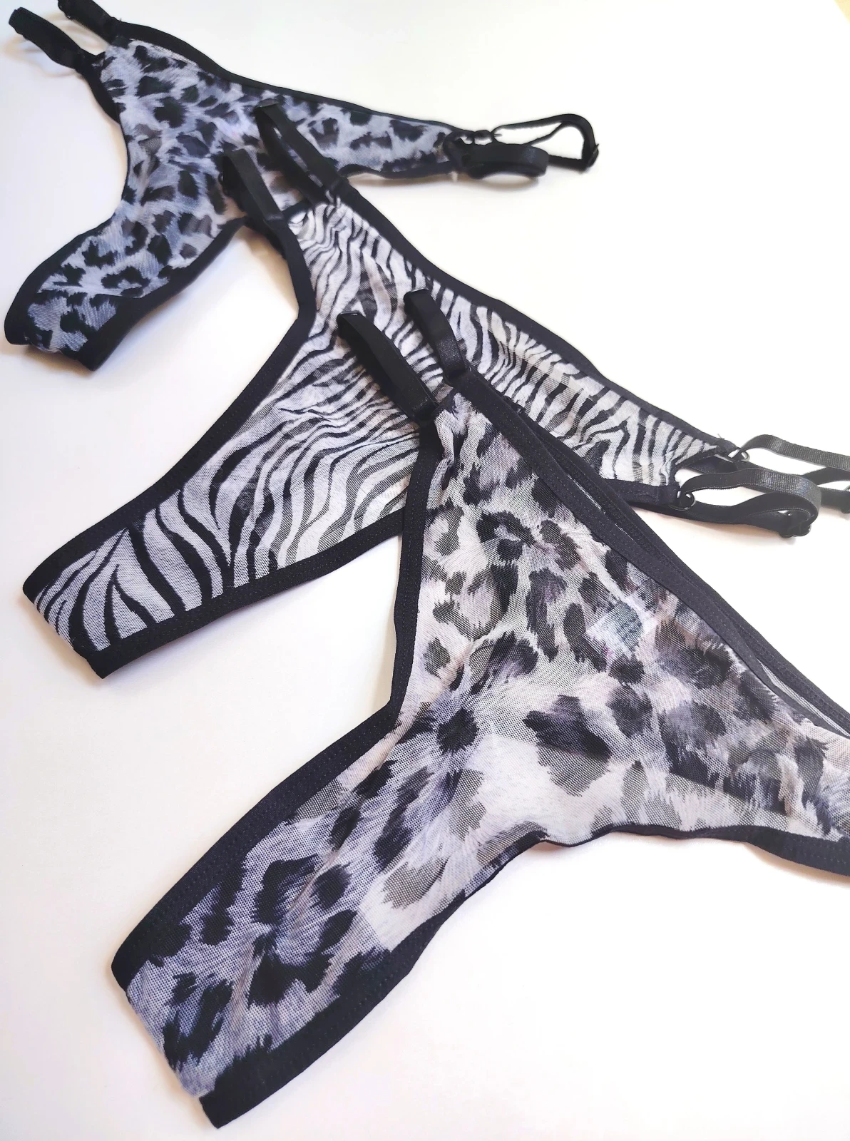 3 Tangas Animal Print (talla L)  4