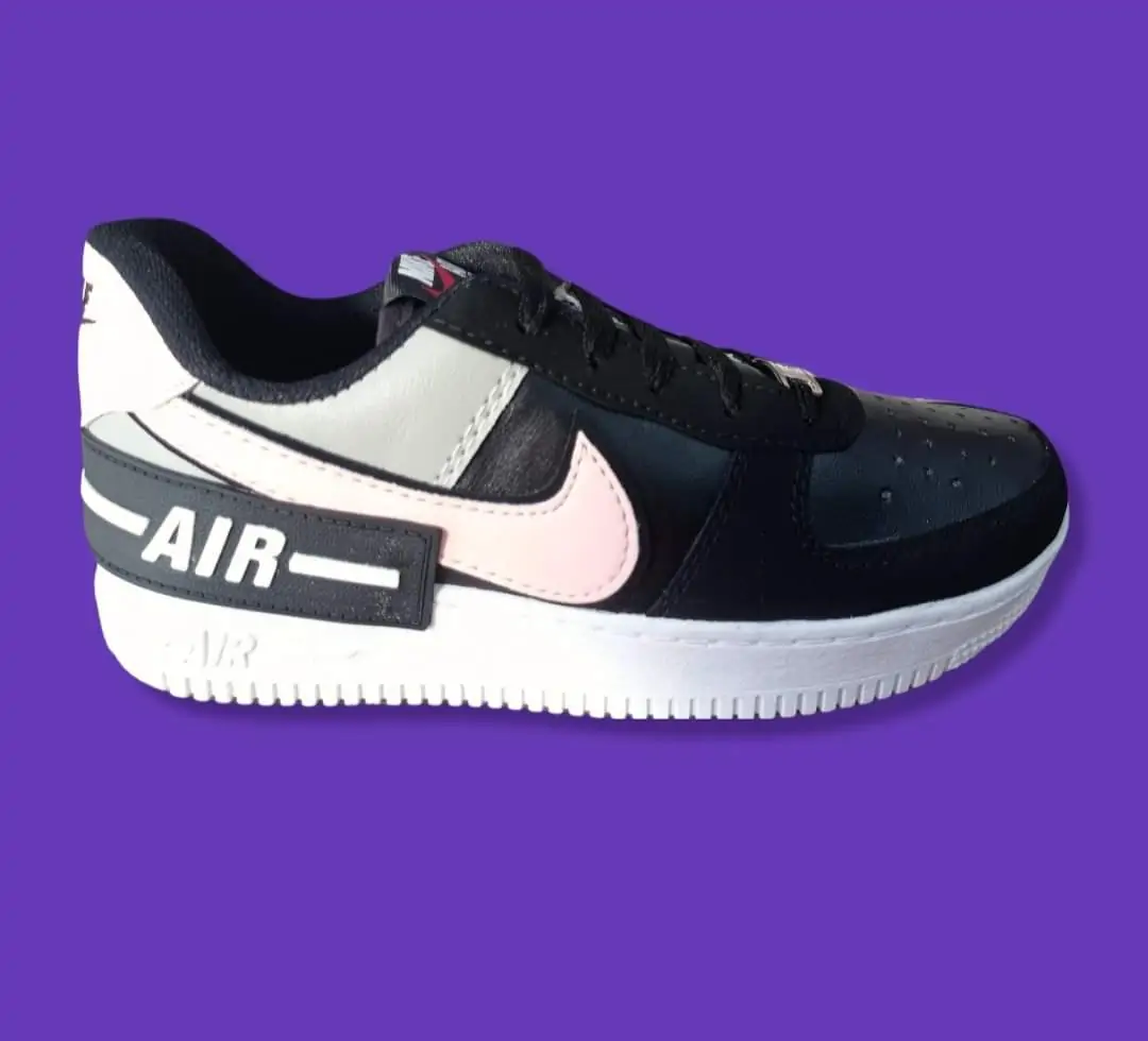 Nike Air, color rosa y negro 