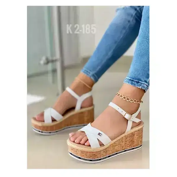 Sandalia plataforma tommy 2